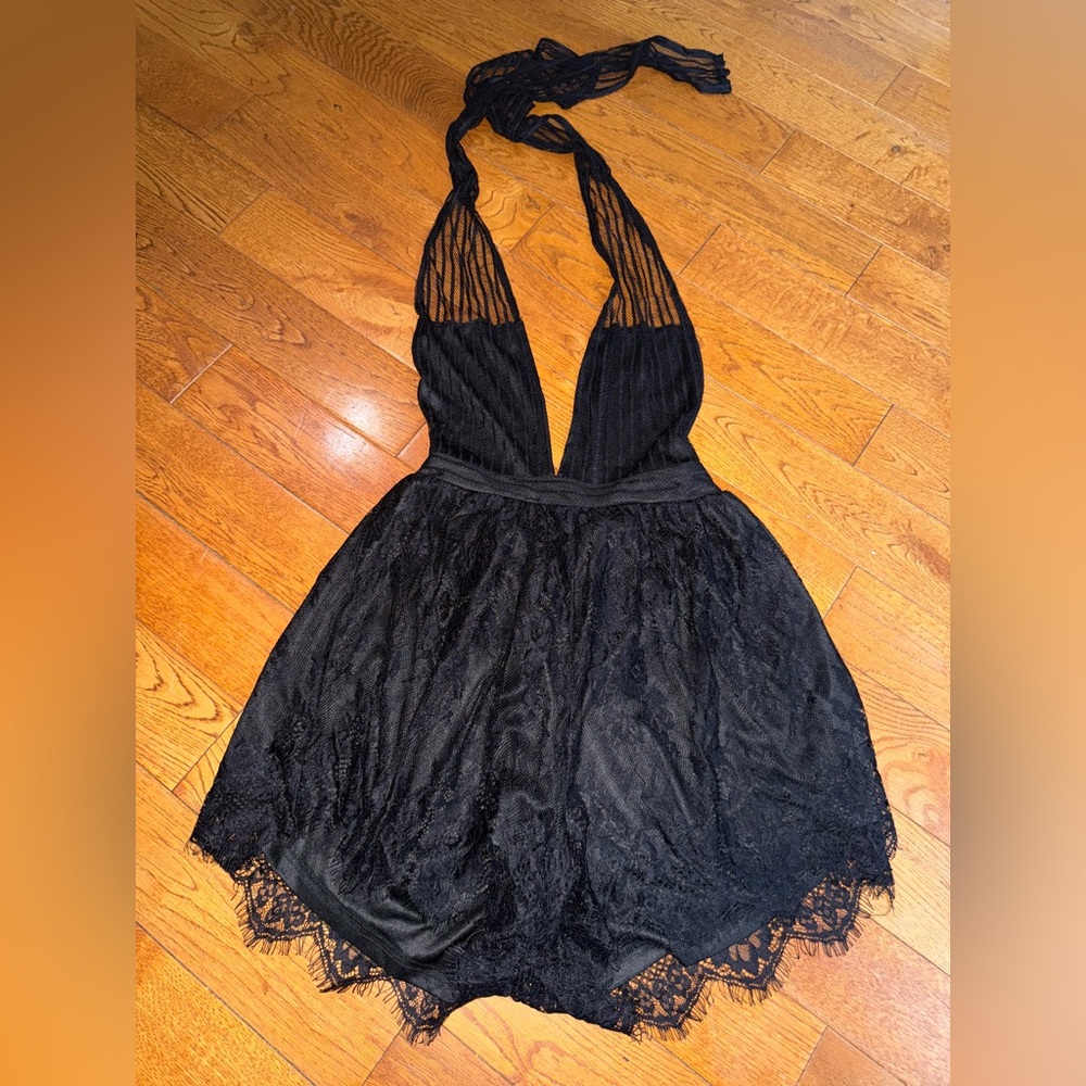 Fashion Nova Textured Black Dress